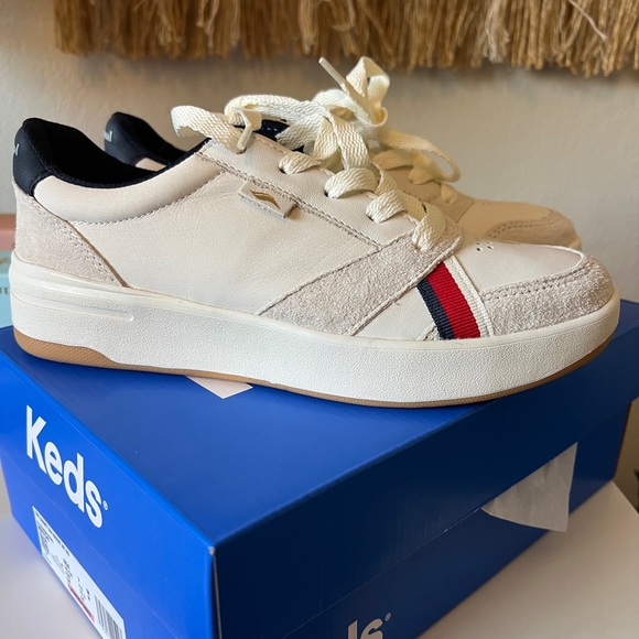 NWT KEDS x Recreational Habits The Court Lea Sneaker - Picture 2 of 9